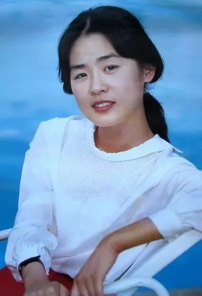 2019年末，《牧马人》突然爆火：电影女主丛珊这30年怎么样了？_凤凰网