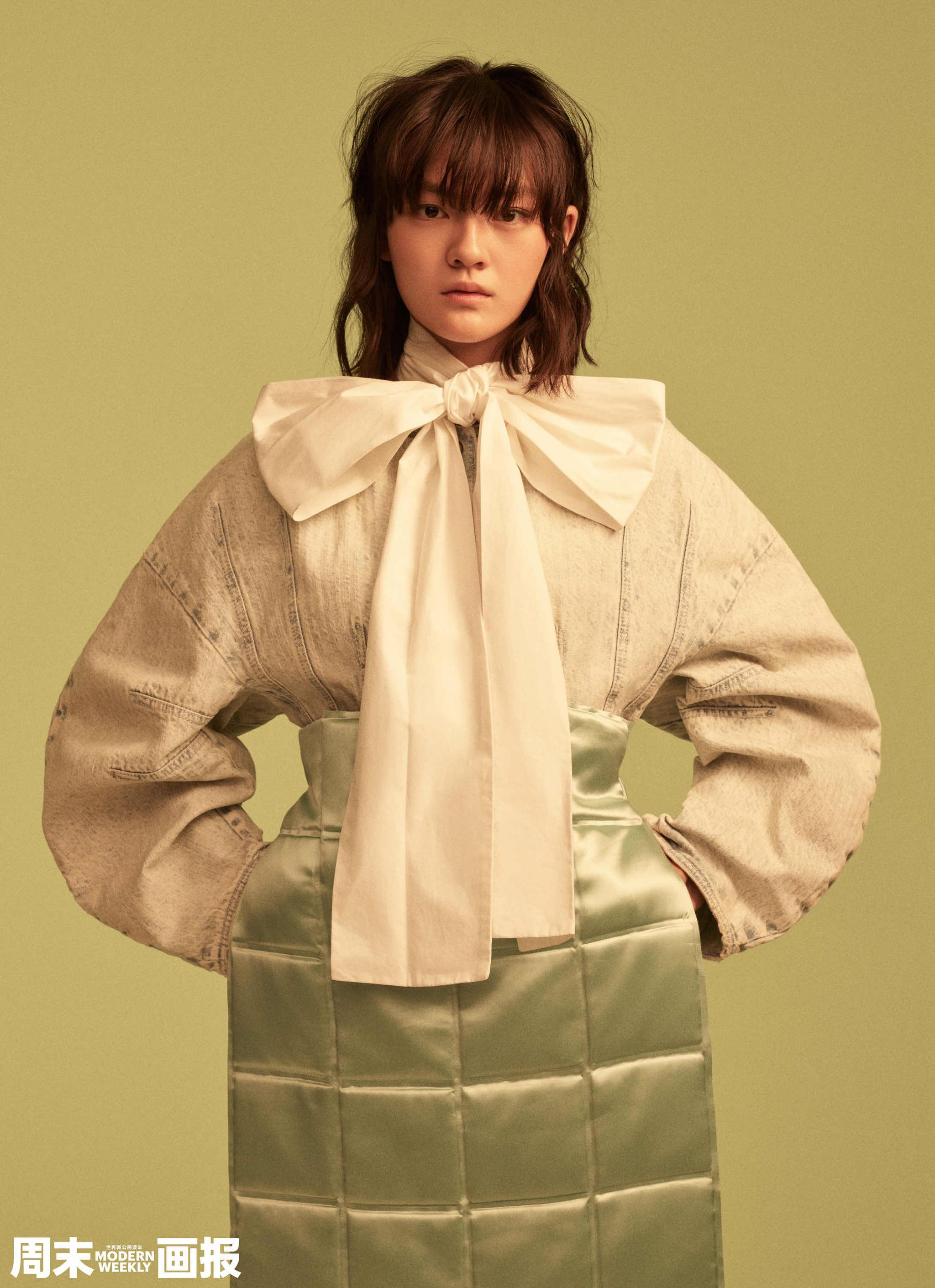文淇解锁周末画报11月刊封面不接受命运的顽童捍卫自我天真