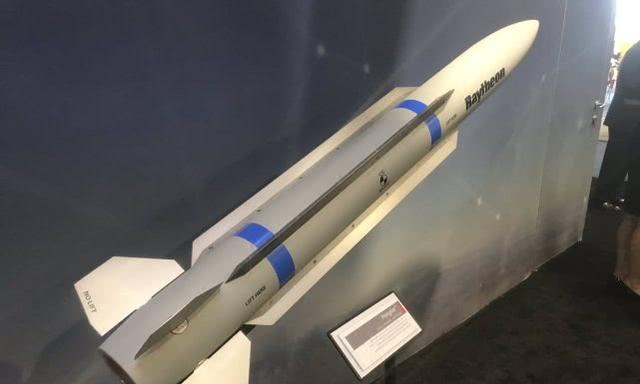 雷声公司揭幕游隼空空导弹尺寸更小以提升战机载弹数