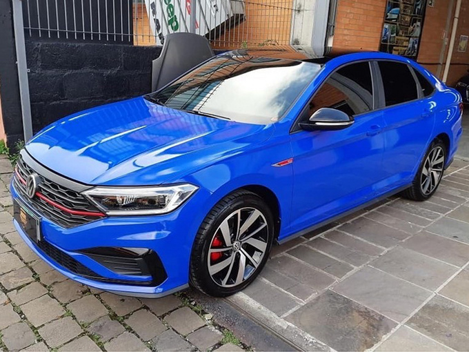 大众新速腾运动版街拍,搭2.0t引擎,光看尾灯以为是奥迪a4__凤凰网