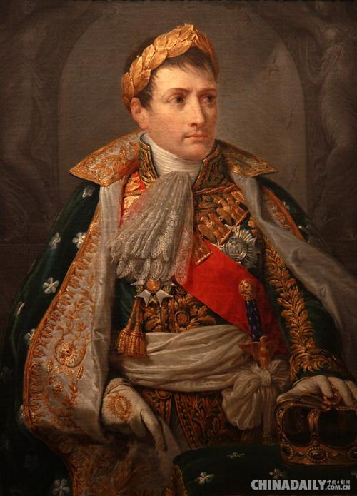 法国小城纪念拿破仑诞辰250周年其王冠上金叶子被中国买家拍下