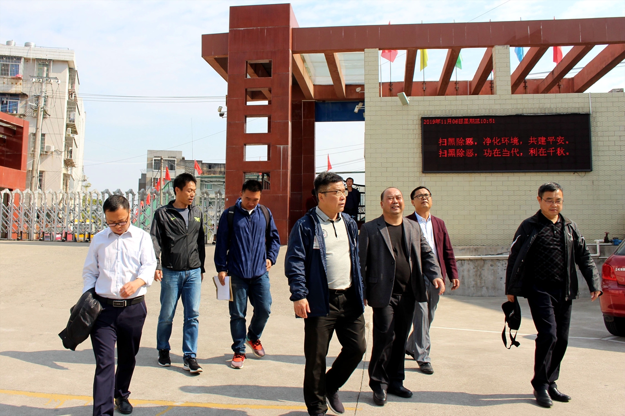 江西兴国冬阳和煦迎复核特色办校赞二小