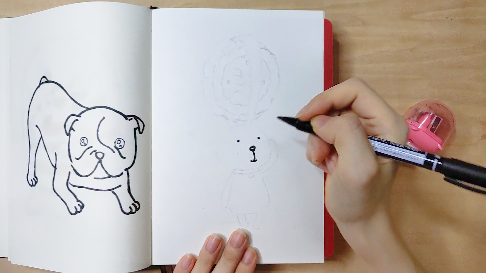 画一条曲线人中,还有微笑嘴巴.