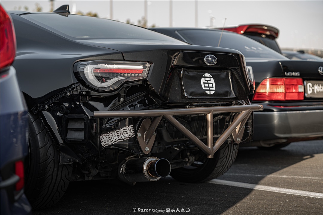 斯巴鲁brz改装酷黑武士,"无后杠"设计标榜最自我个性!