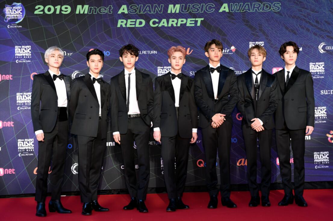 威神v(wayv, label v旗下)在亚洲音乐颁奖典礼mama上荣获"best new