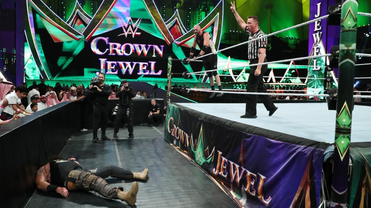 wwe摔小辉新闻:皇冠之珠ppv泰森弗瑞的表现说明他并不适合擂台