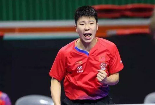 3场中日赛国乒全胜！轰2个4:0！3冠王4:3险胜！张蔷迎战伊藤搭档_凤凰网