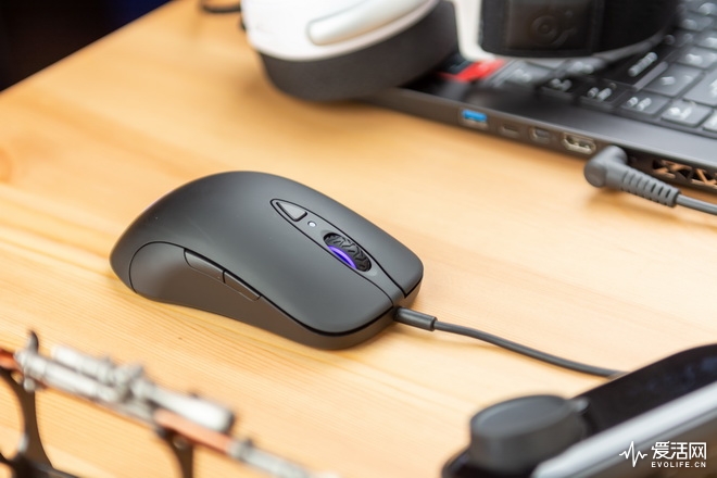 试玩赛睿sensei ten游戏鼠标:经典重生与天比高