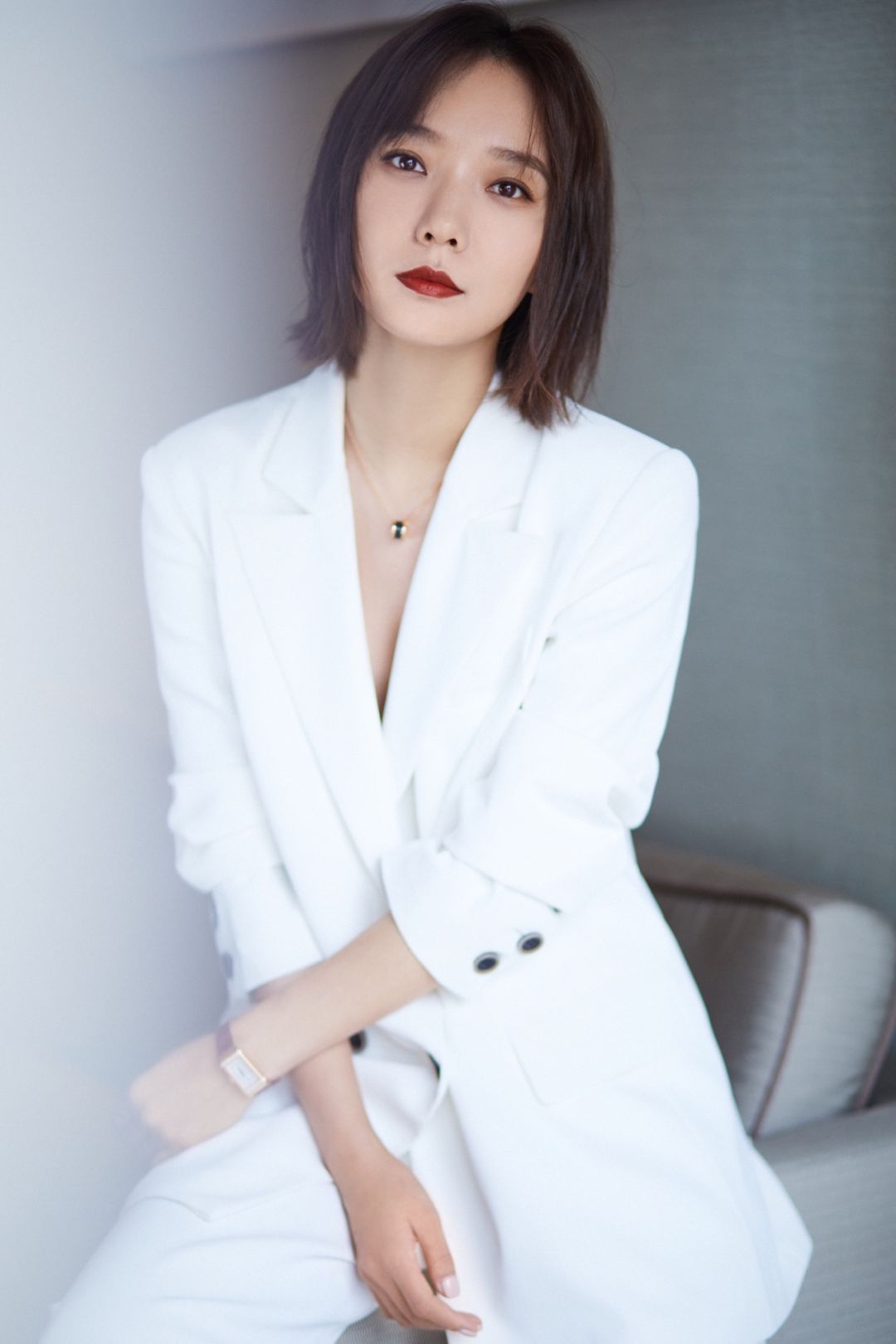 专访被光抓走的王珞丹逃离舒适区的矛盾体