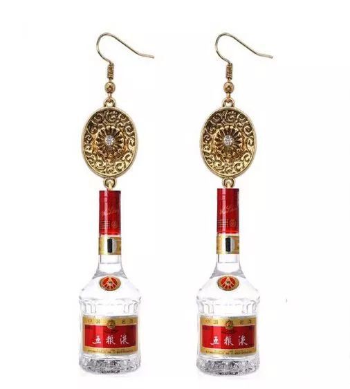 999皮炎平出口红了色号还叫鹤顶红