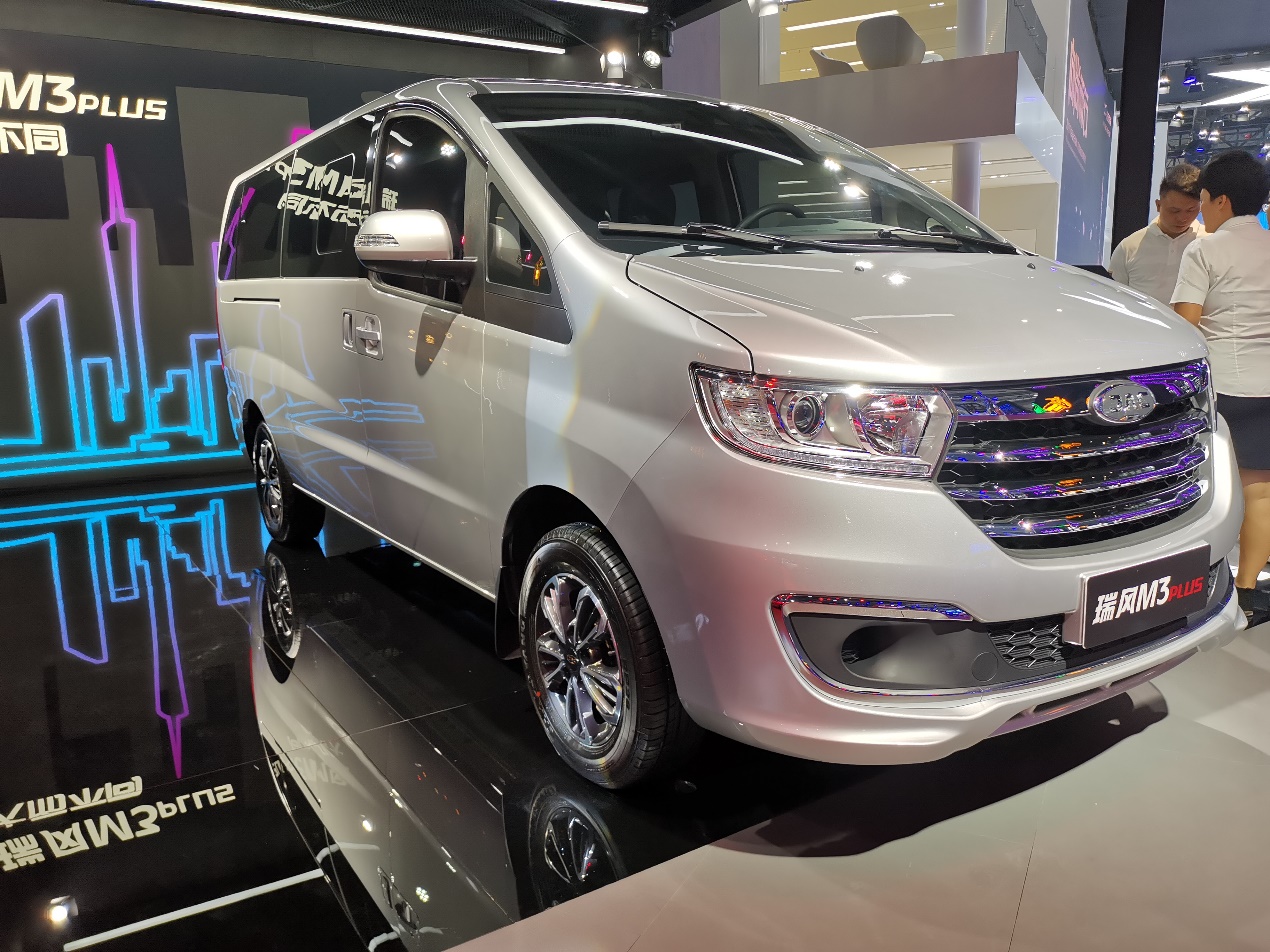 专为客运市场瑞风m3plus9座新车型