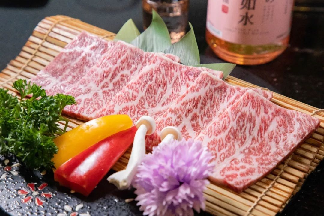 5星日式烤肉!半价打卡『m9级和牛拼盘』盛宴,吃肉了喂