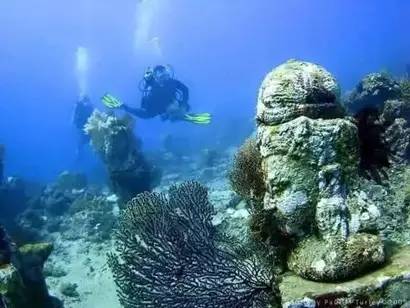 海底惊现千年佛寺,震撼世人
