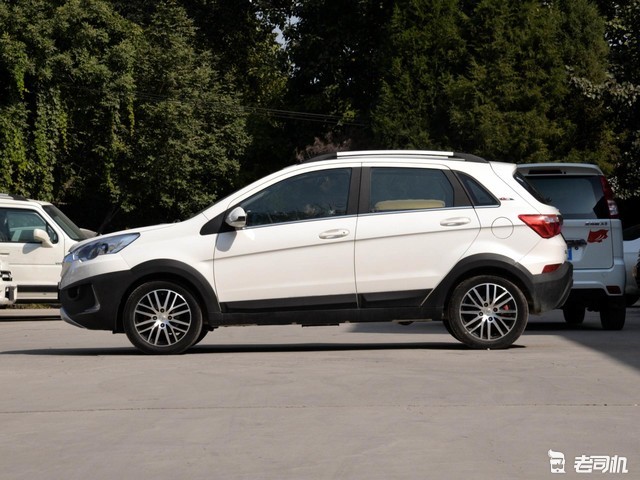 亲和力十足 小哥带你看北汽昌河q25