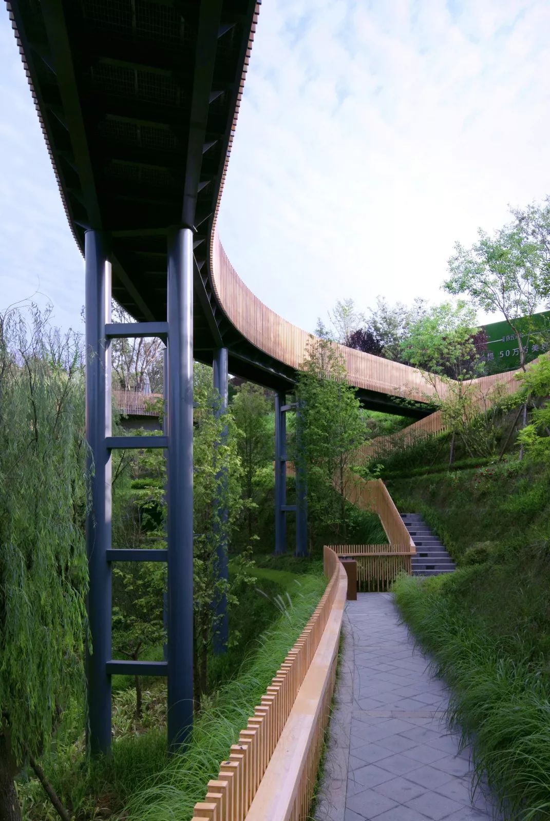 招商宜昌·依云水岸景观设计 | 2019杰出设计奖