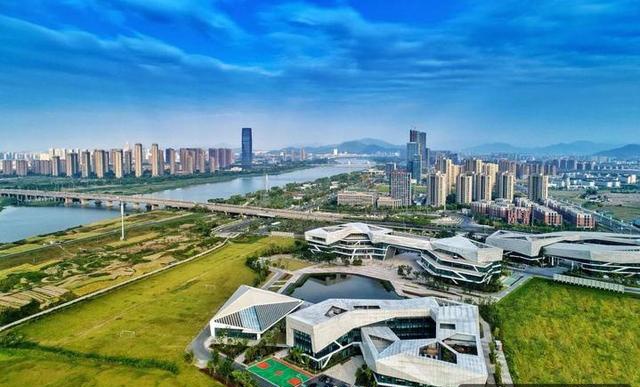 上虞e游小镇被正式命名为省级特色小镇,伞艺小镇列入全省培育名单