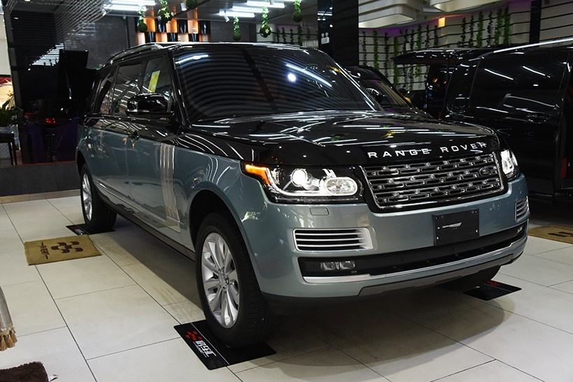 路虎揽胜5.99米霸气越野礼宾车,气场超强大,总统级内饰享受!__凤凰网