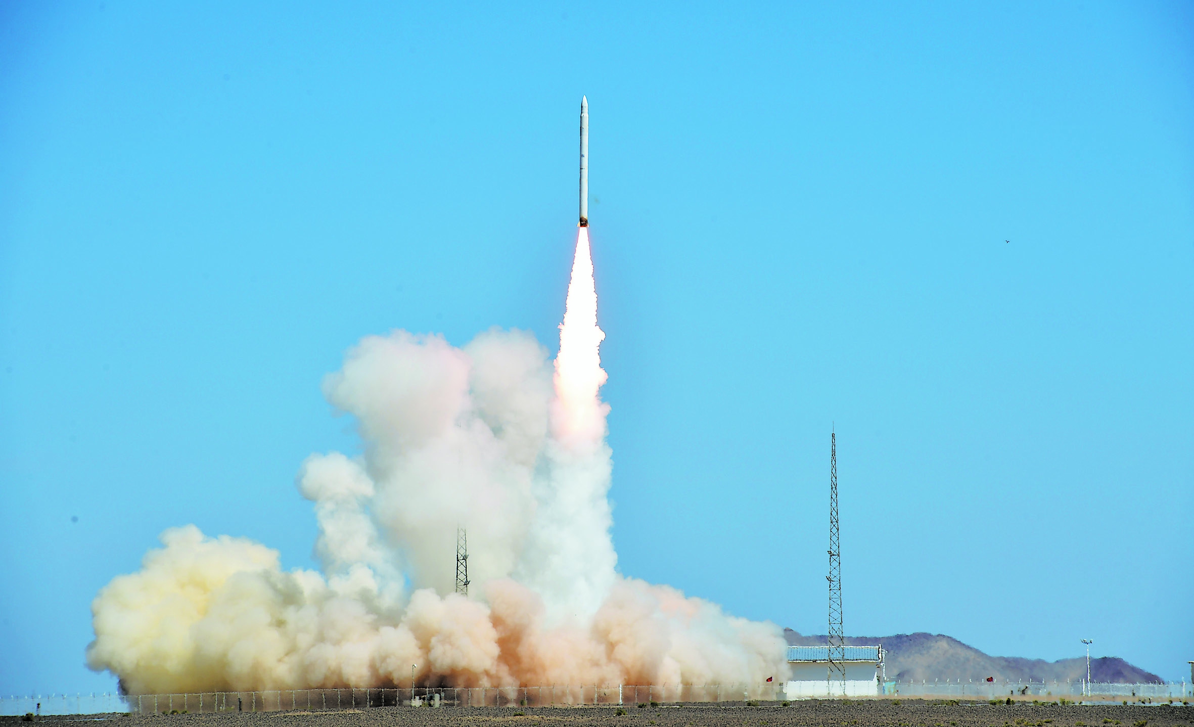 胡喆)8月17日12时11分,我国在酒泉卫星发射中心用捷龙一号运载火箭,以