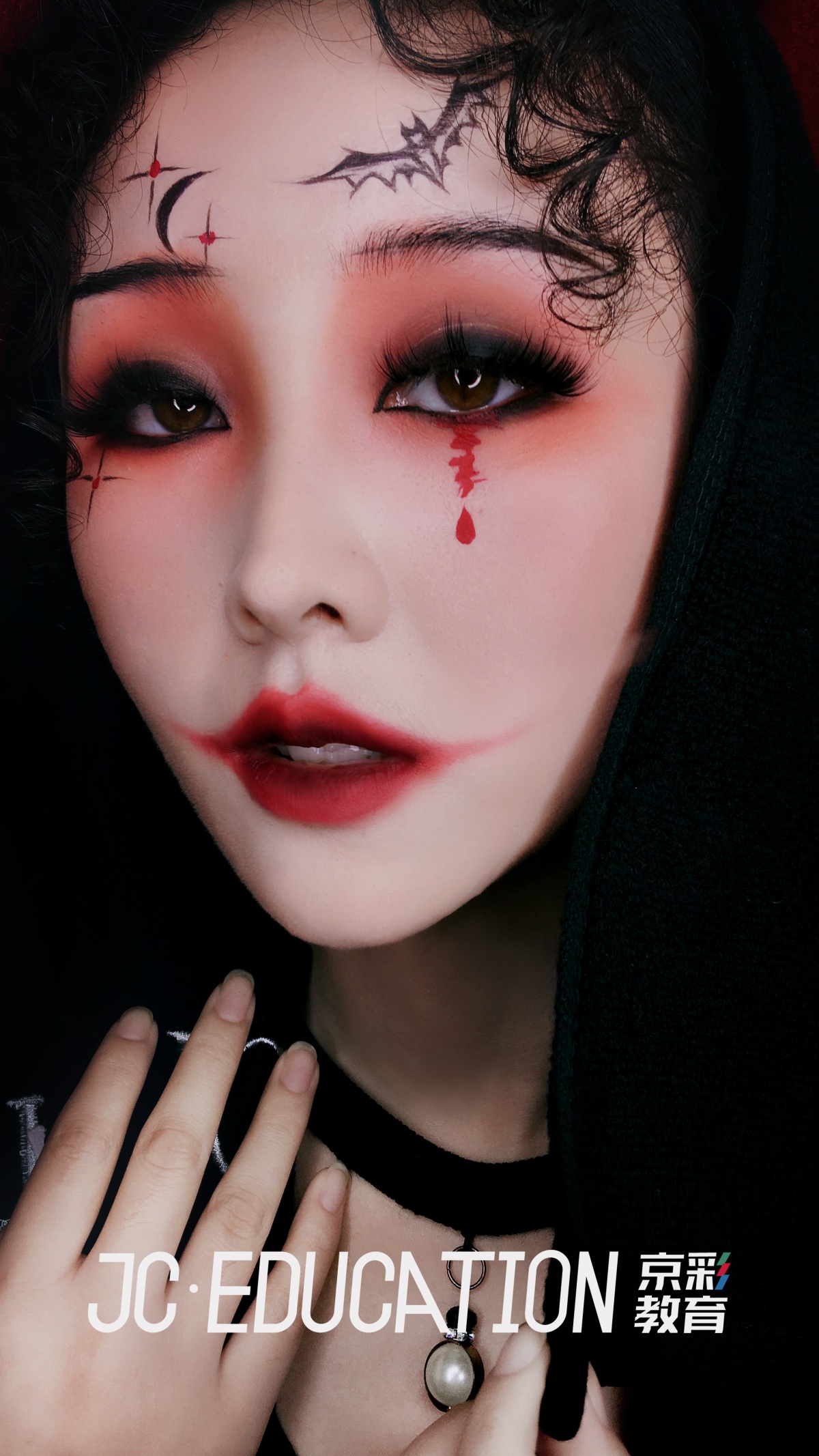 凤凰新闻,查看更多高清图片吸血鬼妆容各种主题party等着我们盛装出席