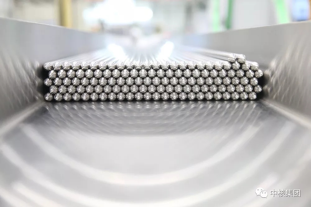 华龙芯中核造华龙一号全球首堆核燃料元件正式启运
