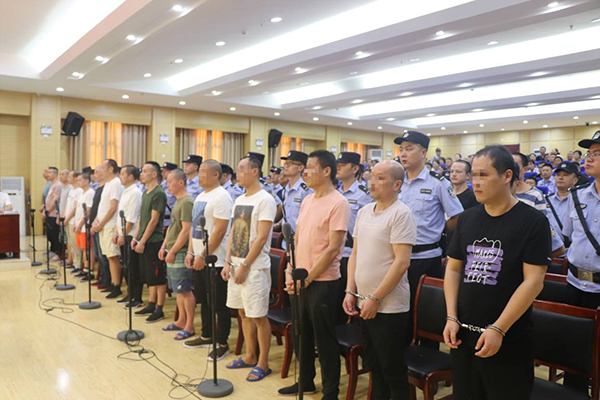 湖北红安法院:非法开采黄砂 姜华涉黑团伙覆灭记