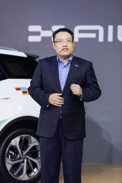 在广州车展中,爱驰汽车发布了新的服务品牌,对此谷峰表示,爱驰汽车