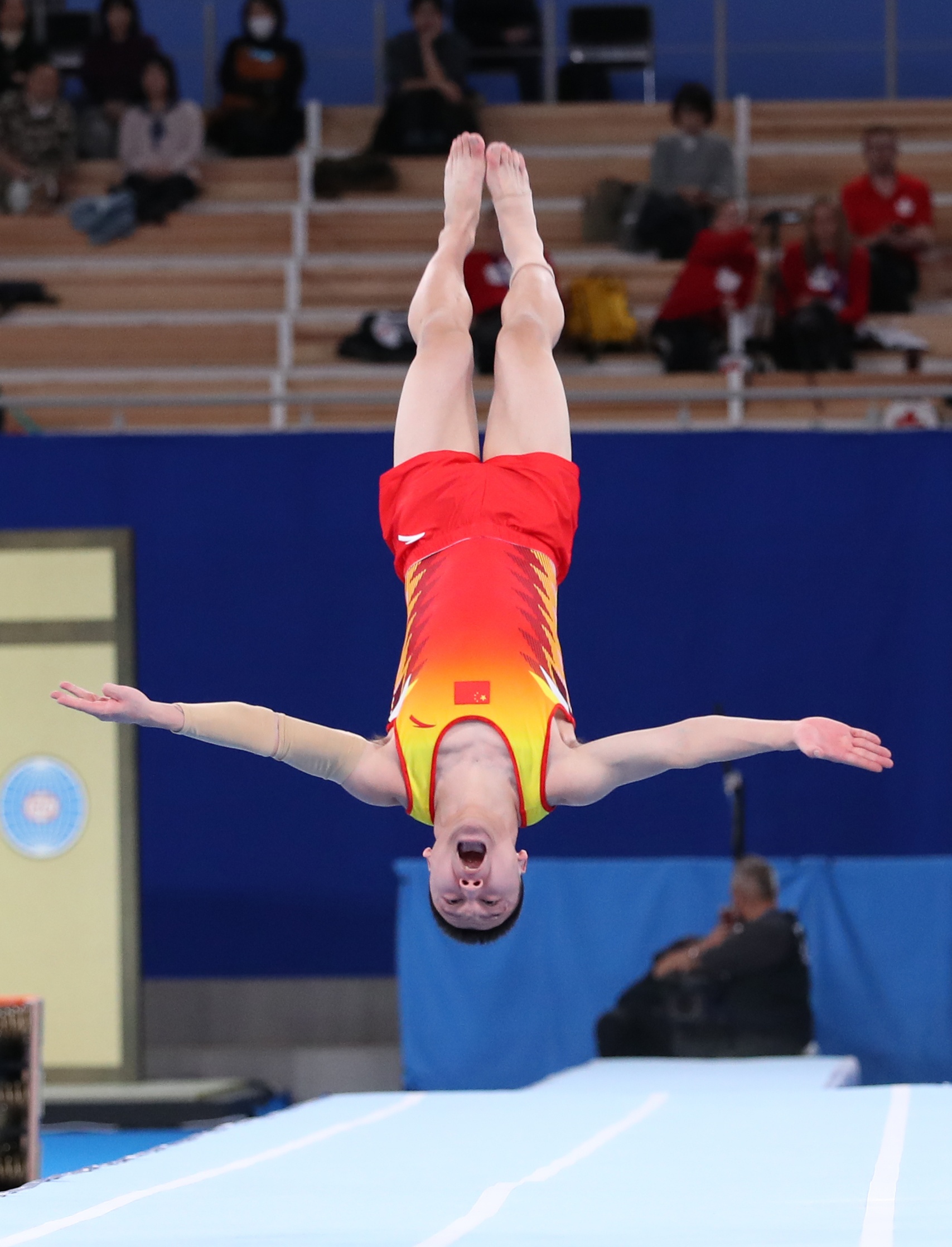 蹦床——世锦赛:中国队获男子单跳团体决赛第五名