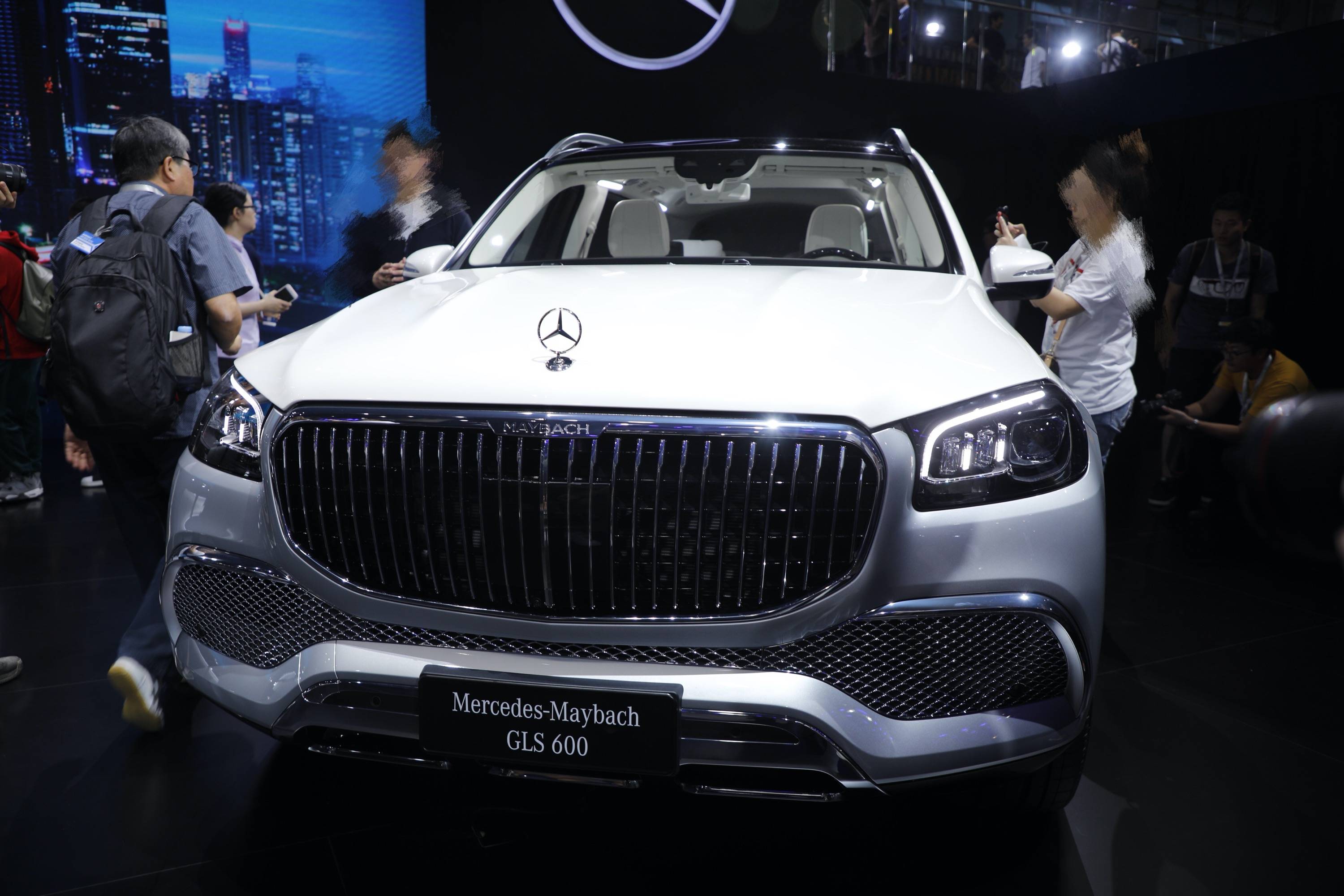 此外,全新迈巴赫gls 600将使用4.