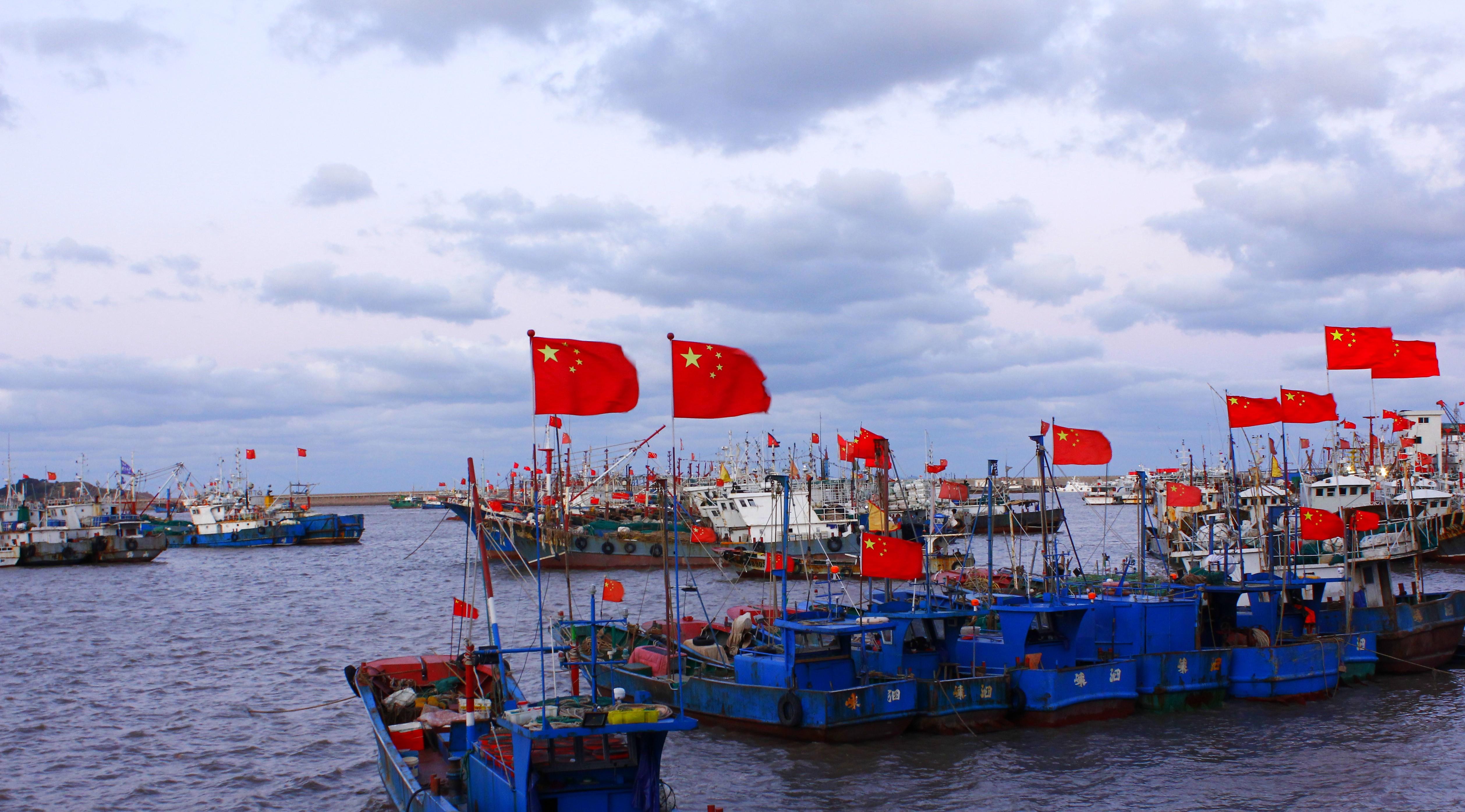 67嵊山镇位于浙江省的东北部,嵊泗县的最东端,全国著名的舟山渔场