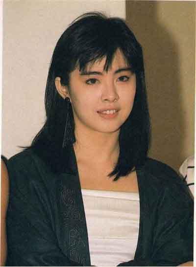 王祖贤年轻时的罕见老照片,美得太轰动,你有一半都没看过 !