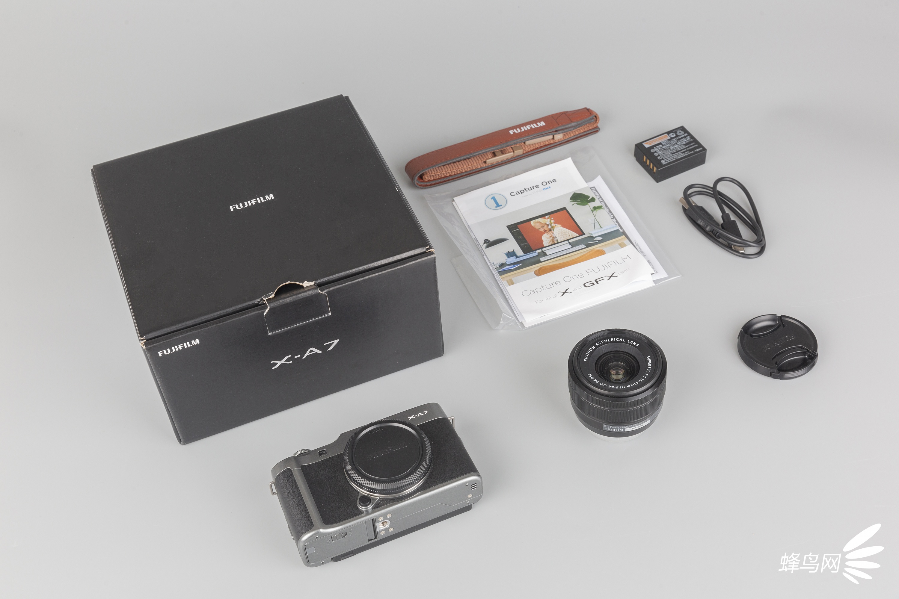 复古设计 轻便时尚 富士x-a7微单试用__凤凰网