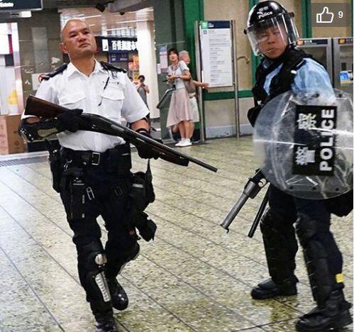 香港警方确认受邀参加国庆庆典:10人受邀,包括管理层与前线人员