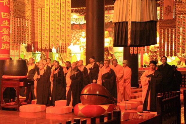 学佛经常讲到“回向”,什么是回向?注意这3点,让你功德更圆满__凤凰网