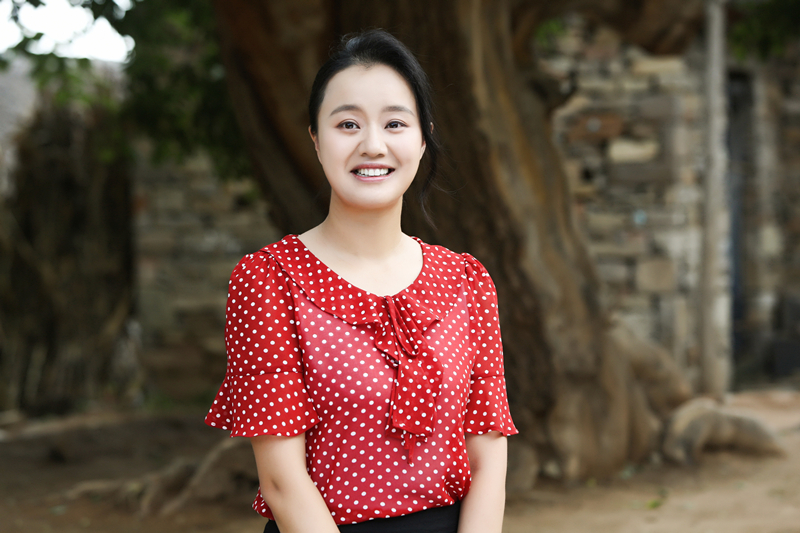 《兰桐花开》由中央电视台出品,闫学晶,吴京安,来喜,何翯等联袂主演