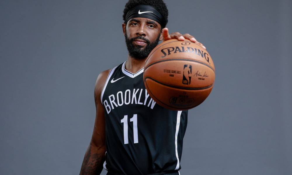 欧文期待代表篮网队的首场比赛喜欢在家人面前打球