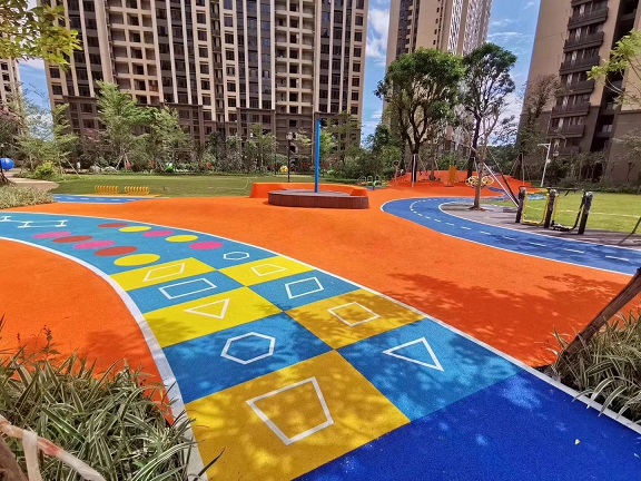 户外儿童游乐场地面有哪些?