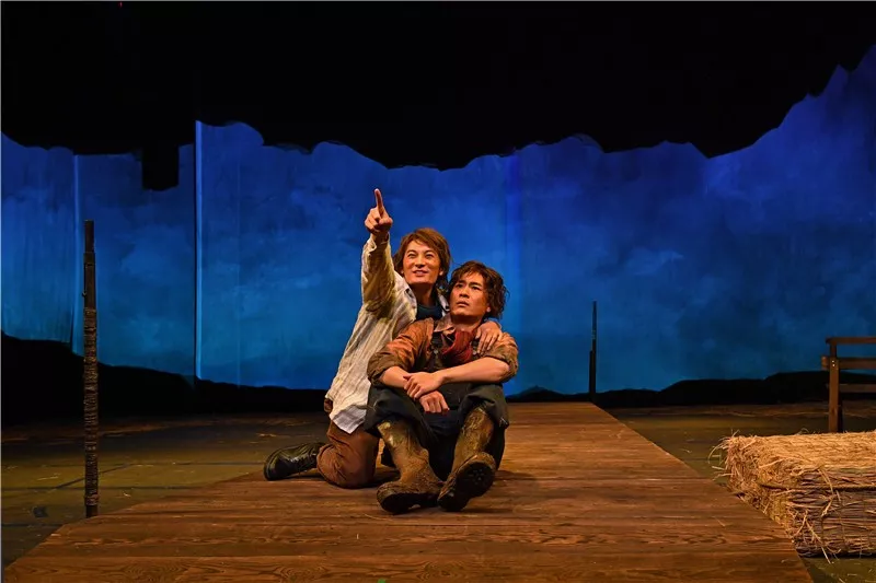 北京人艺天边外将分享台前幕后的欢乐与困难