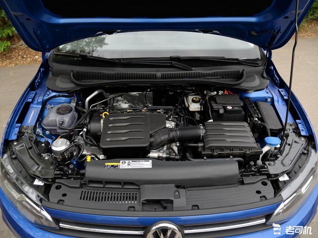 5l四缸自然吸气dmb发动机,最大功率113马力,峰值扭矩145牛·米,匹配6