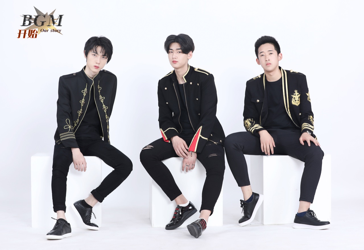 阳光少年bgm男团歌曲《我们的故事》已上线,唱响暖秋!