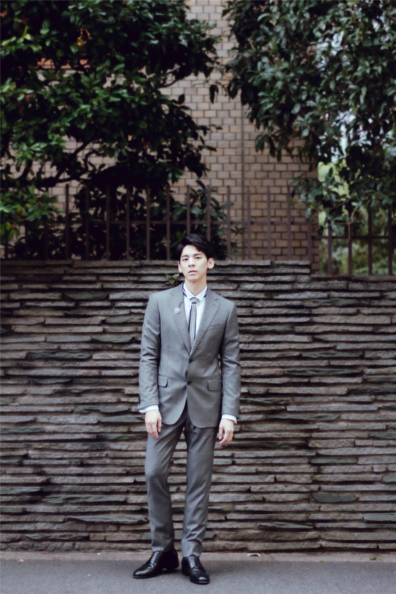 林柏宏日本街拍写真曝光眼神清澈尽显治愈气质