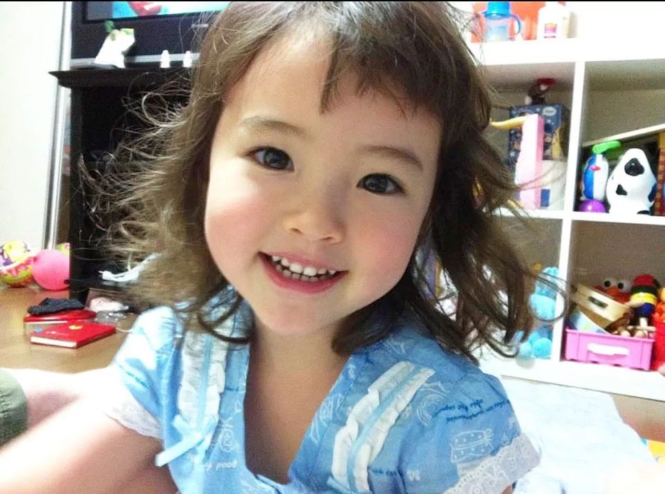 撞脸宋慧乔与blackpink是闺蜜11岁德韩混血的她本事有多大