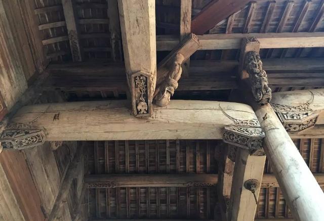 中国古建筑木构件中的月梁是指什么?__凤凰网