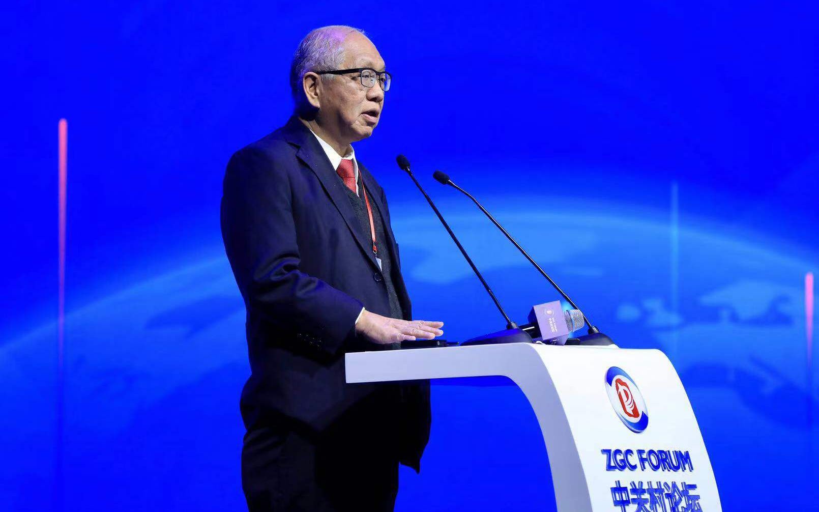 知名数学家丘成桐正研究在怀柔建数学研究所