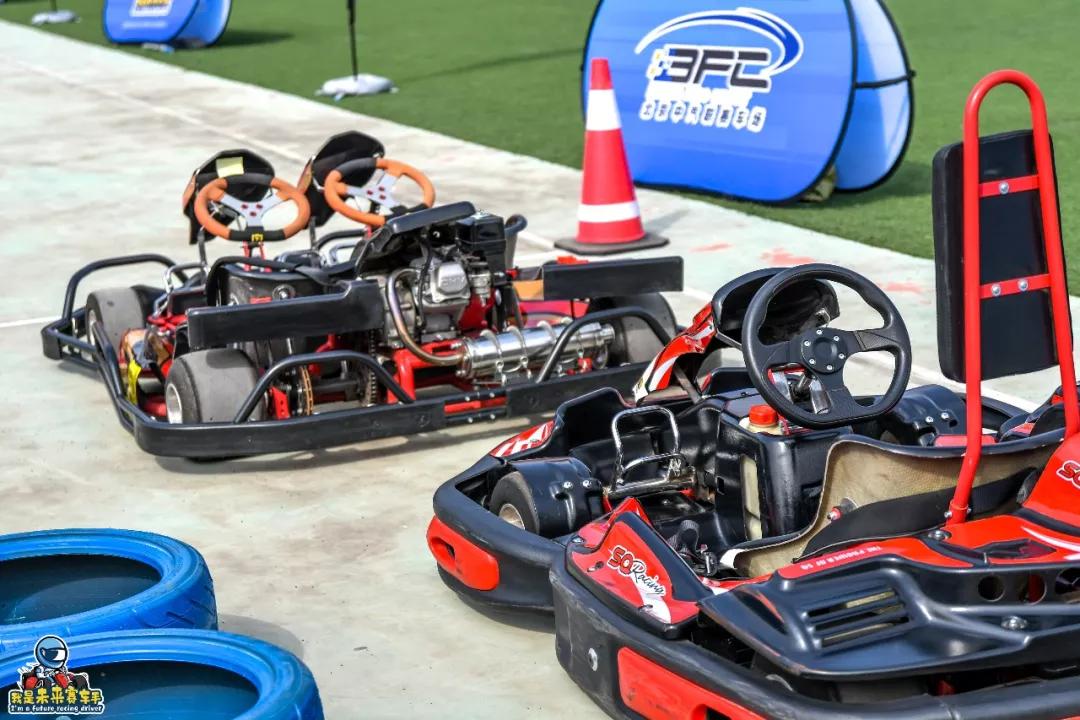 北京市丰台区和义学校协办的 "我是未来赛车手"青少年卡丁车培训营