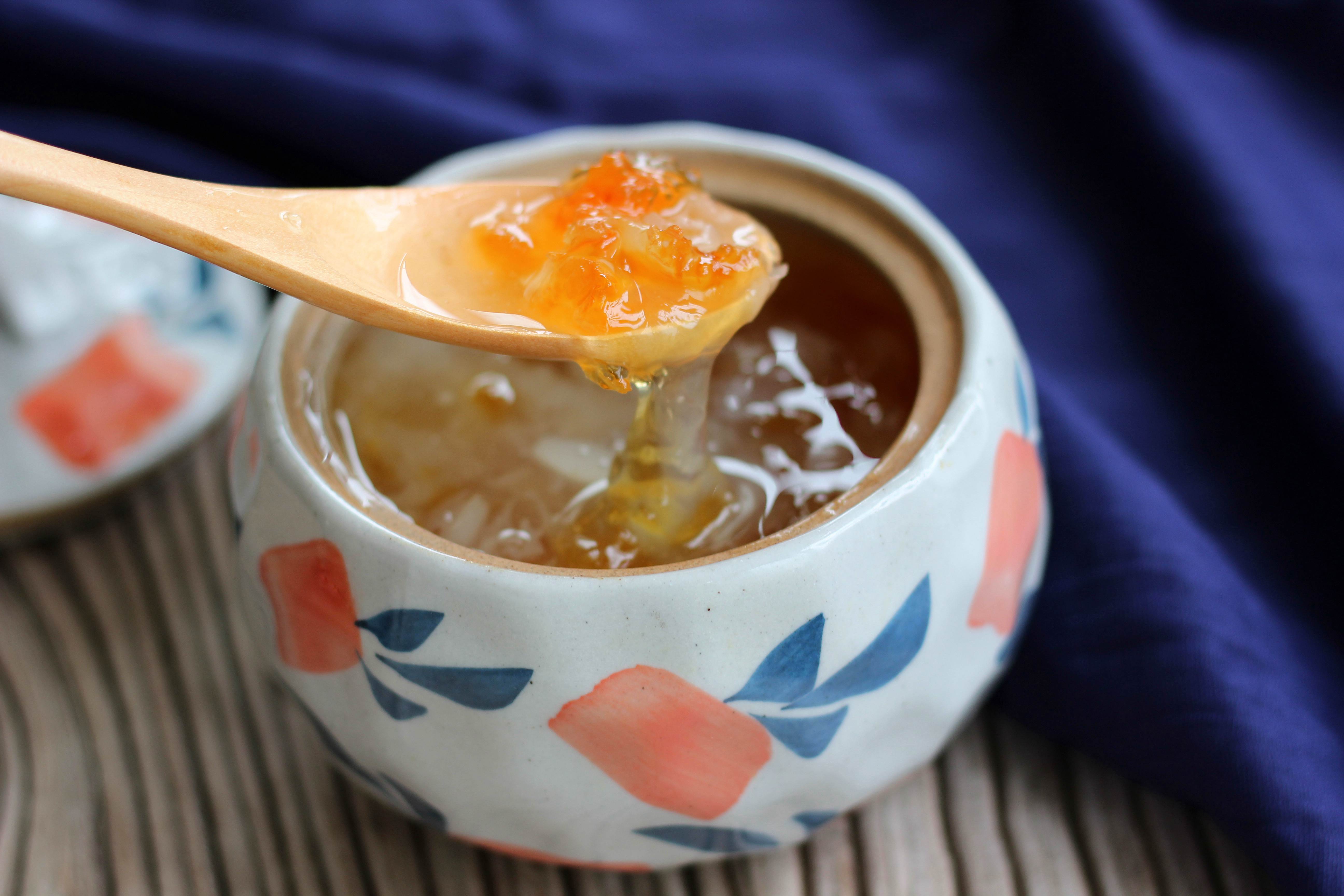 皂角米桃胶银耳汤学起来,营养健康又美味,一次可以吃两碗