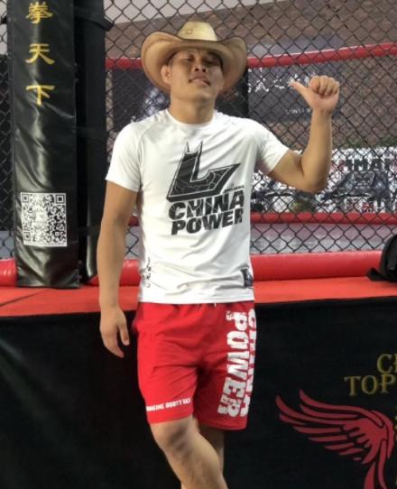 "嘎子哥"李景亮即将迎战强敌,哦吼新疆小伙能否暴揍ufc名将!__凤凰网