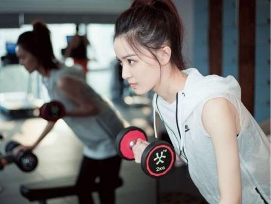 练器械怎么呼吸健身先跑步还是先练器械 顺序很重要_https://www.jmylbn.com_新闻资讯_第1张