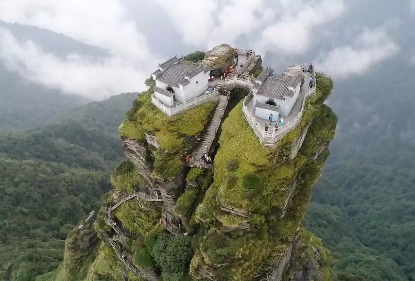 中国最危险的寺庙悬空近2500米一桥连接两山顶建造过程两癯擅