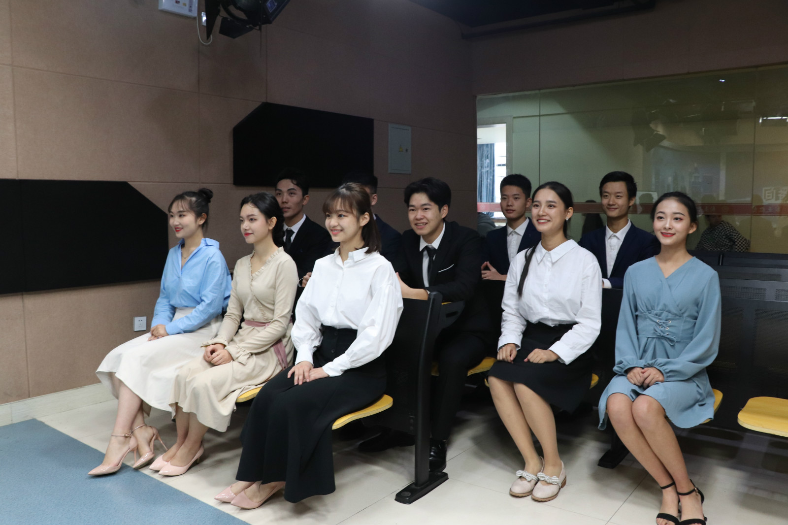 【播音艺考】三种能力助你即兴评述拿高分!