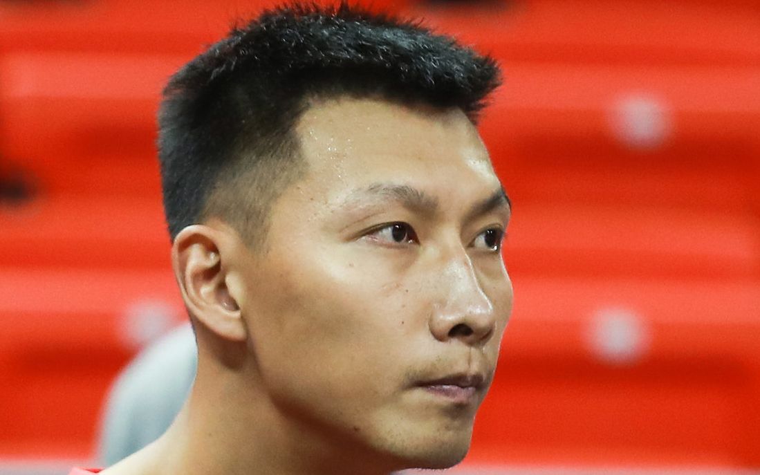 易建联距创造历史仅差9分广东主场逆转送新疆首败